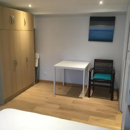 Superbe T1 Rénové Dans Maison De Charme Louviers